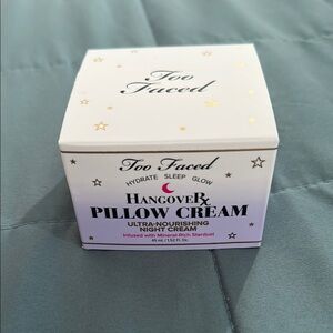 Too Faced Hangover Pillow Cream - White and Gold